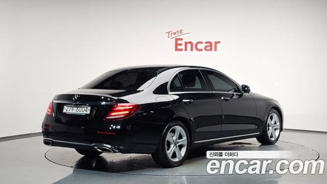 Mercedes-Benz E-класс W213 Avantgarde, 2018 2