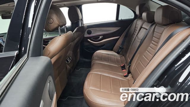 Mercedes-Benz E-класс W213 Avantgarde, 2018 12