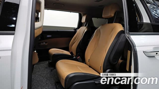 Kia Carnival 4세대 Signature, 2023 12