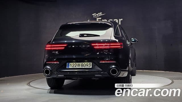 Genesis GV70, 2024 4