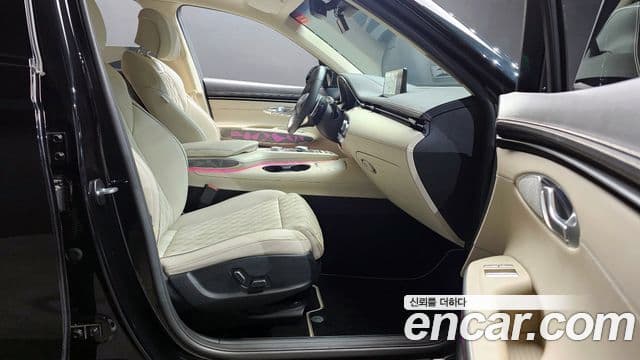 Genesis GV70, 2024 10