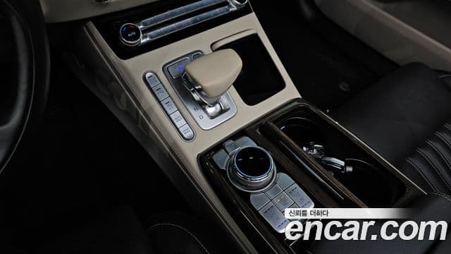 Genesis G90 Luxury, 2019 9