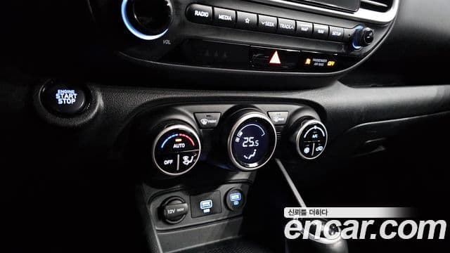 Hyundai Venue 1.6 Smart, 2020 18