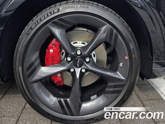 Genesis GV70, 2025 4