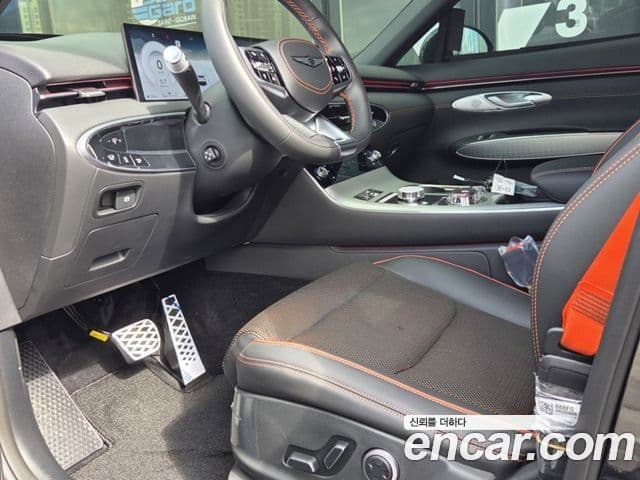 Genesis GV70, 2025 6
