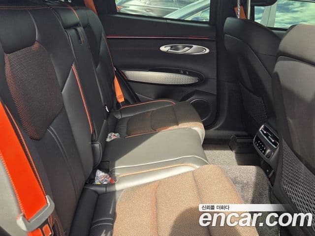 Genesis GV70, 2025 12