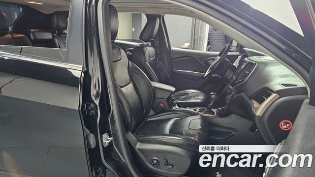 Jeep Cherokee(KL) 2.4 Longitude AWD, 2017 10