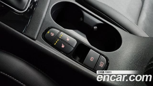 Kia The / новый New Niro Prestige, 2020 16