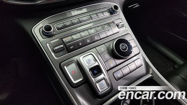 Hyundai The / новый New Santa Fe Exclusive, 2022 9