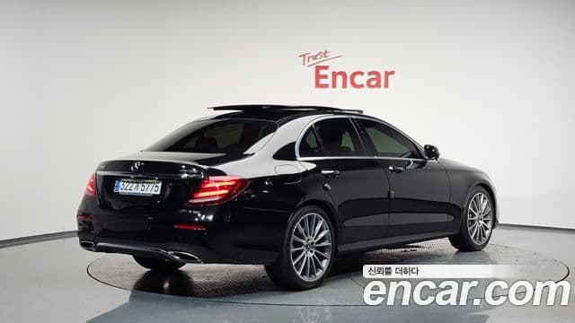 Mercedes-Benz E-класс W213 AMG Line, 2020 2