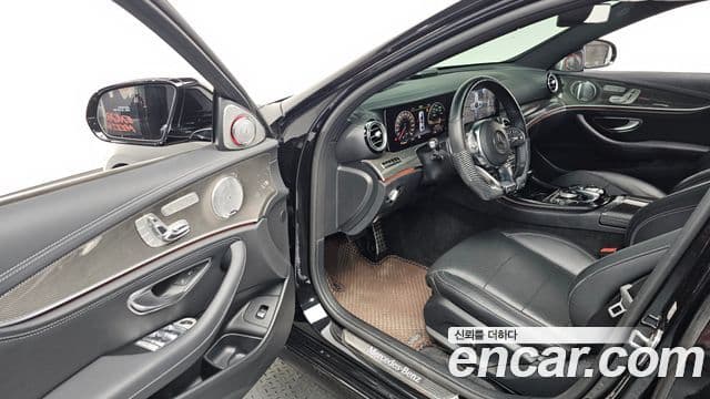 Mercedes-Benz E-класс W213 AMG Line, 2020 11