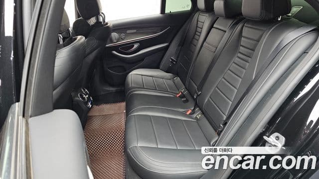 Mercedes-Benz E-класс W213 AMG Line, 2020 12