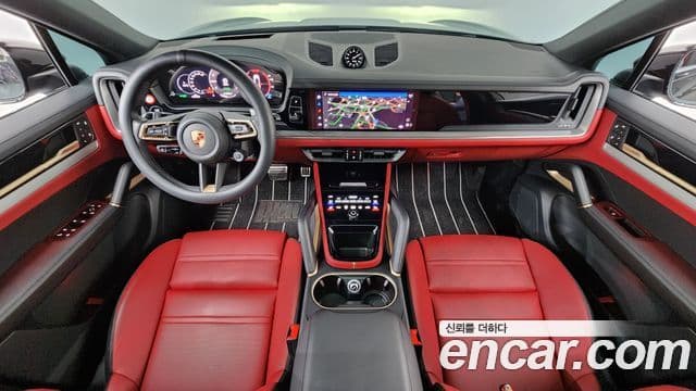 Porsche Cayenne (PO536) 3.0 E-гибрид купе, 2025 7