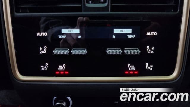 Porsche Cayenne (PO536) 3.0 E-гибрид купе, 2025 19