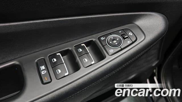 Hyundai Santa Fe TM Exclusive, 2020 18