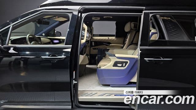 Kia Carnival 4세대 бензин 9인승 High Limousine(компания по спецнадстройкам), 2023 11