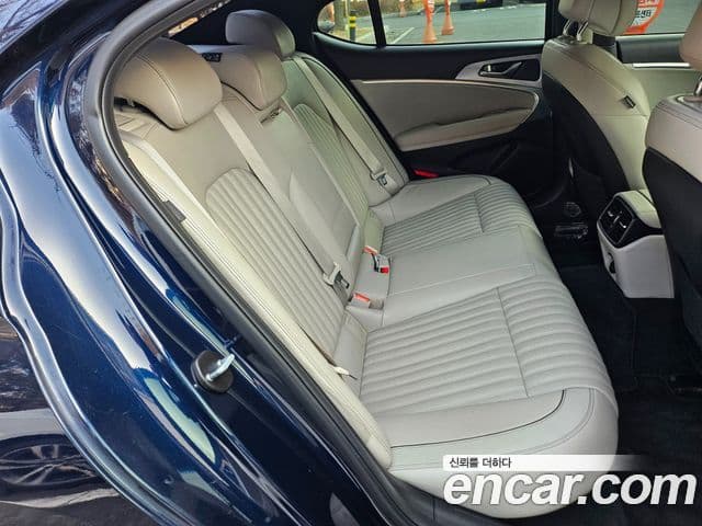 Genesis The / новый New G70, 2021 12