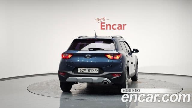 Kia Stonic Deluxe, 2018 4