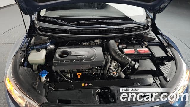 Kia Stonic Deluxe, 2018 6