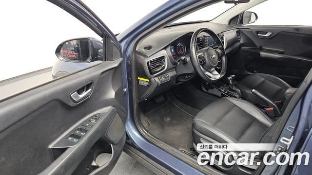 Kia Stonic Deluxe, 2018 11