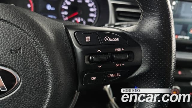 Kia Stonic Deluxe, 2018 17