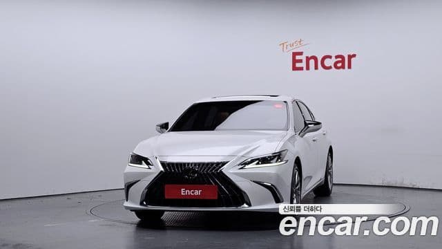 Lexus ES300h 7세대 Luxury Plus, 2023 3