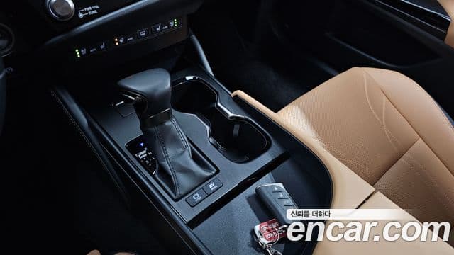 Lexus ES300h 7세대 Luxury Plus, 2023 9