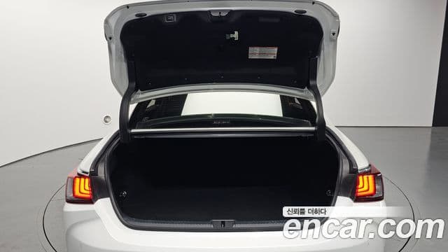 Lexus ES300h 7세대 Luxury Plus, 2023 20