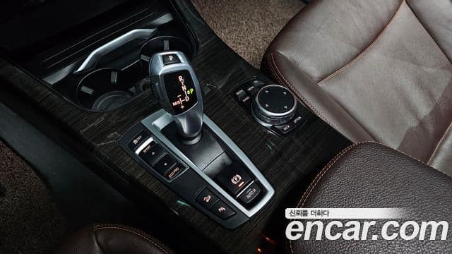 BMW X4 (F26), 2015 9