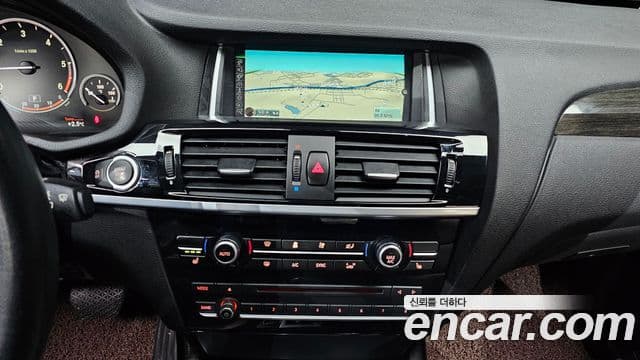 BMW X4 (F26), 2015 14