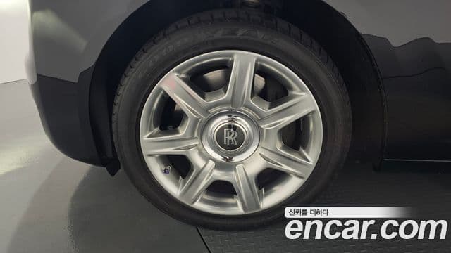 Rolls-Royce 고스트 6.6 EWB V12, 2018 все фото