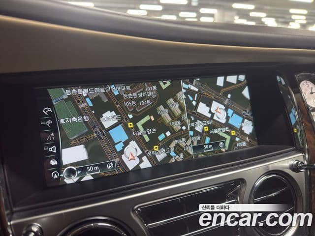 Rolls-Royce 고스트 6.6 EWB V12, 2018 14