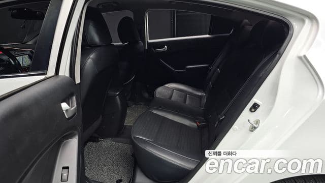 Kia The / новый New K3 Style, 2017 12