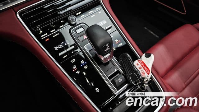 Porsche Panamera (971), 2023 9