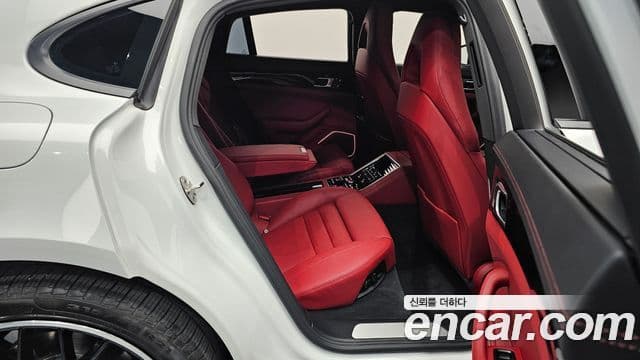 Porsche Panamera (971), 2023 12