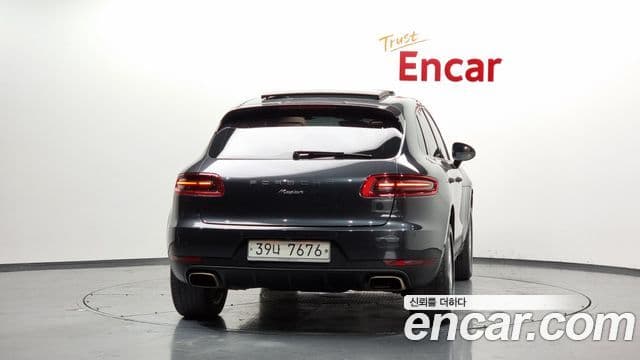 Porsche Macan 95B, 2017 4