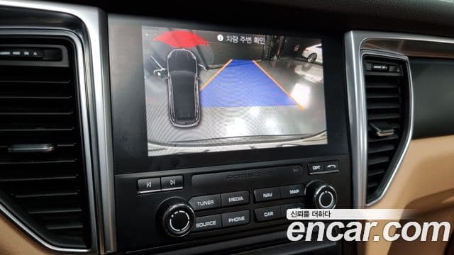 Porsche Macan 95B, 2017 15