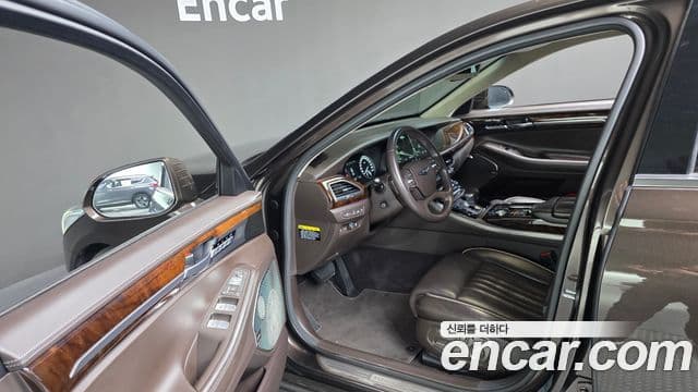 Genesis EQ900 Prestige, 2016 12