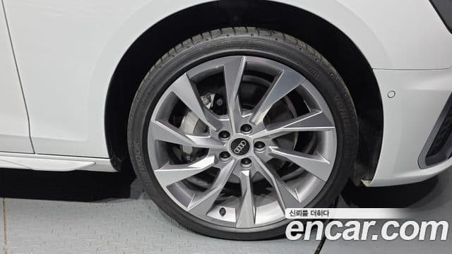 Audi A4 (B9) Premium, 2023 все фото