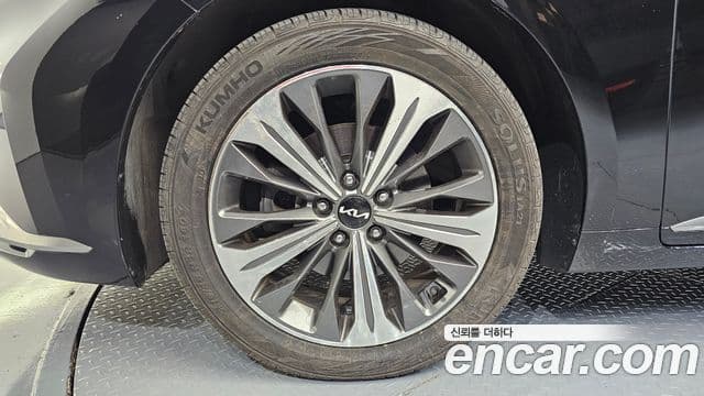 Kia K8 гибрид Signature, 2022 все фото