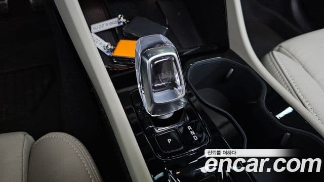 Volvo XC40 B4 Ultra Bright, 2025 9