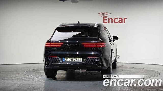 Genesis GV70, 2021 4