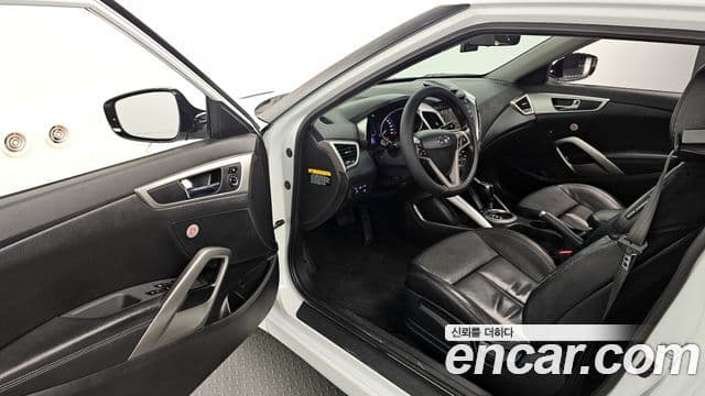 Hyundai Veloster PYL, 2014 11