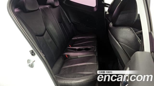 Hyundai Veloster PYL, 2014 12