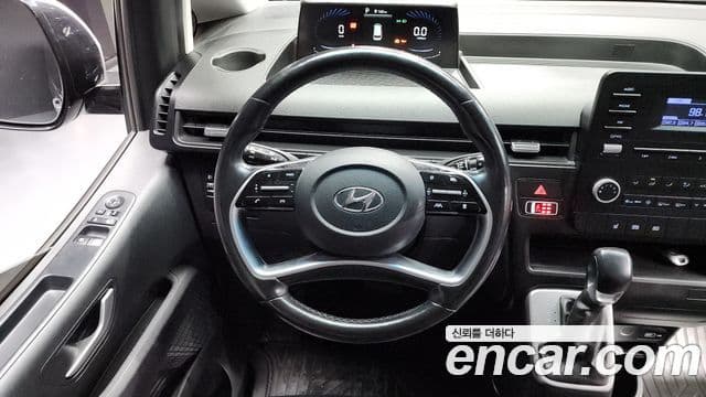 Hyundai Staria Modern, 2022 13