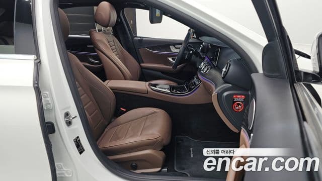 Mercedes-Benz E-класс W213 Avantgarde, 2022 11