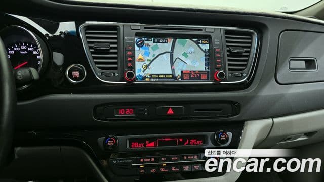 Kia All New Carnival Prestige, 2016 15