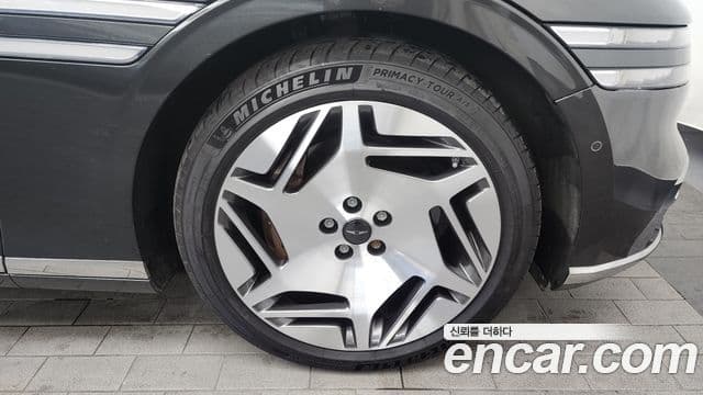 Genesis G90 (RS4) бензин 3.5 турбо e-S/C AWD LWB, 2023 все фото