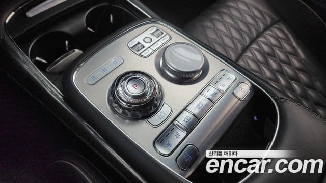 Genesis G90 (RS4) бензин 3.5 турбо e-S/C AWD LWB, 2023 9