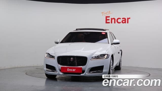Jaguar XF (X260) 20d Portfolio AWD, 2017 3